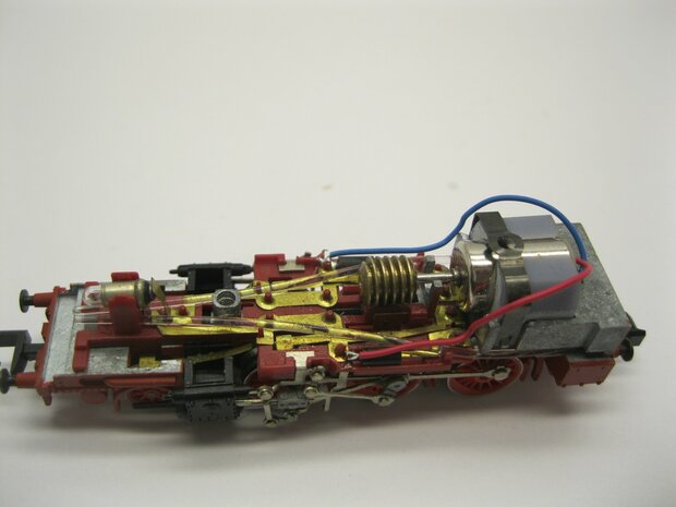 micromotor NA022 motor ombouwset voor Arnold BR 74, K.P.E.V. T12, ÖBB Reihe 674, SNCF 130 TC, SNCB Reeks 96