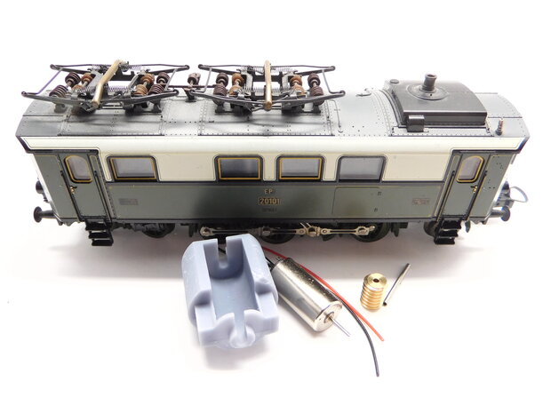 micromotor HTR009G ombouwset Trix E 36, EP 3/6 &ndash; oude motor zonder vliegwielen