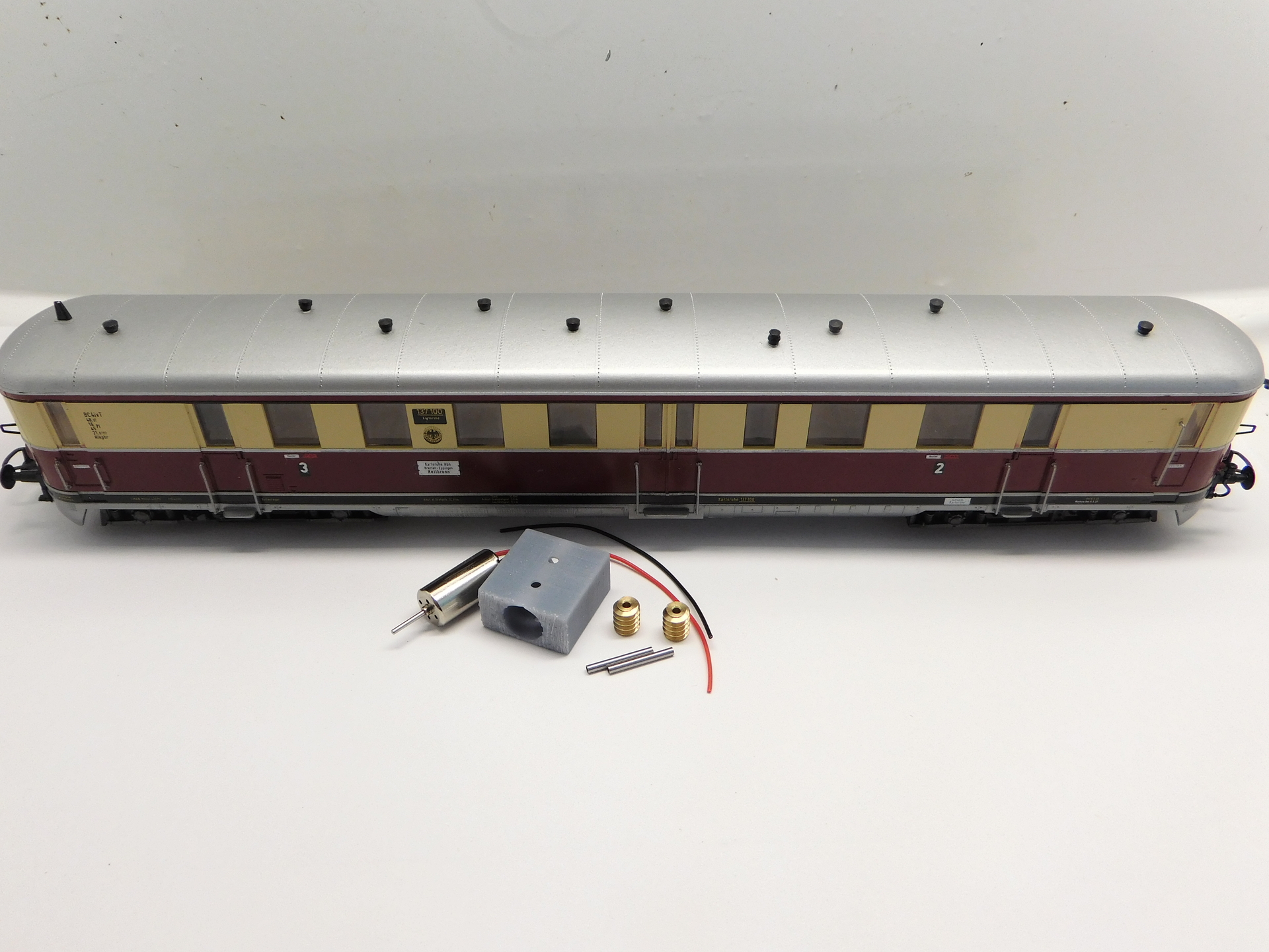 micromotor HLI012 ombouwset Liliput DB VT 25, DB VT 33, DR VT 137