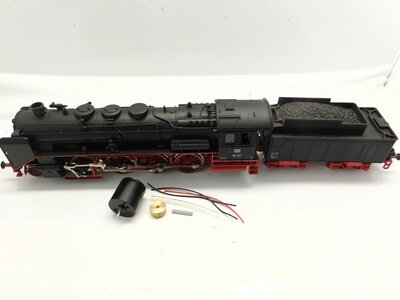 micromotor HRI006C motor ombouwset Rivarossi H0 DB BR 01*, DB BR 10*, DB BR 39, KPEV P10, FS GR 680*, FS GR 685*, FS GR 691*, FS GR 746*, SNCF Pacific 231 E, SNCF Pacific Chapelon*, Nichel Plate Road / American Railroad / Richmond Fredericksburg & Potomac 2-8-4 Berkshire*, Baltimore & Ohio 2-10-2 Class S1